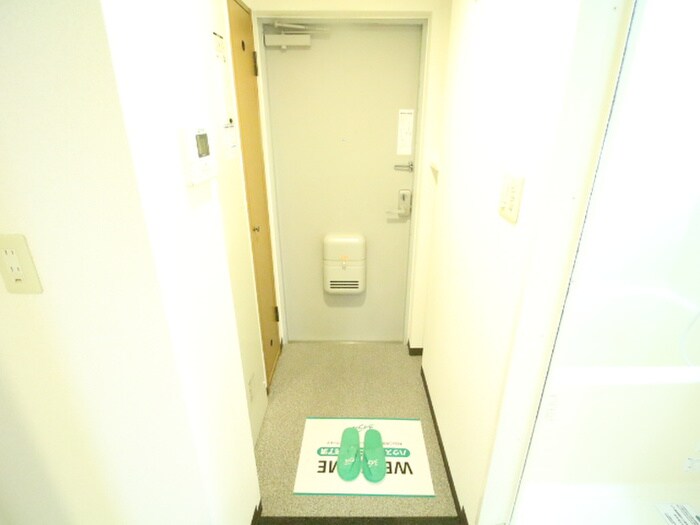 物件内観写真21　(玄関)