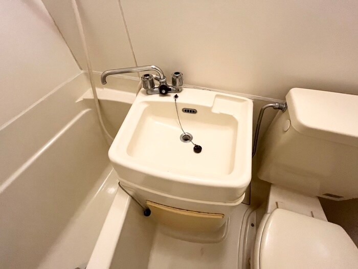 物件内観写真9　(洗面)