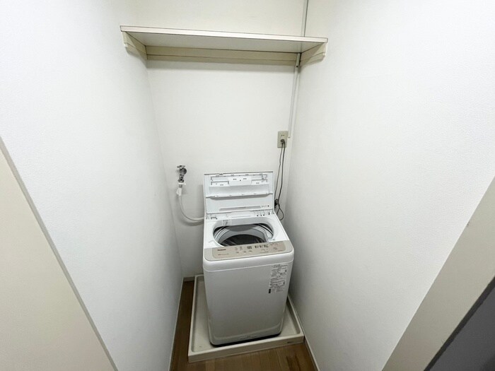 物件内観写真11　(洗濯機置場)