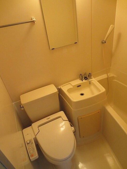 物件内観写真16　(トイレ)