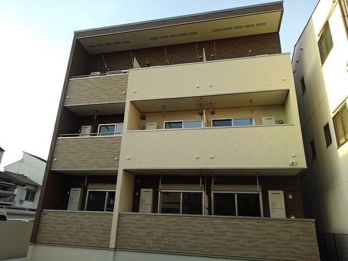 物件外観写真1　(外観写真)