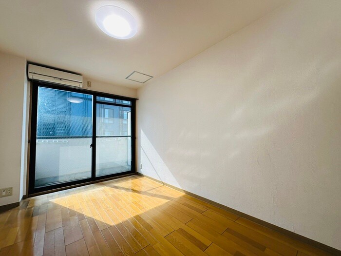 物件内観写真5　(居室)