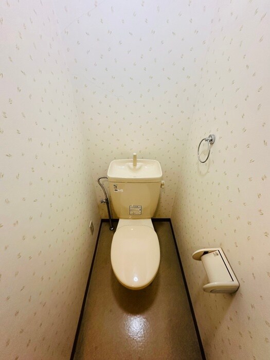 物件内観写真8　(トイレ)