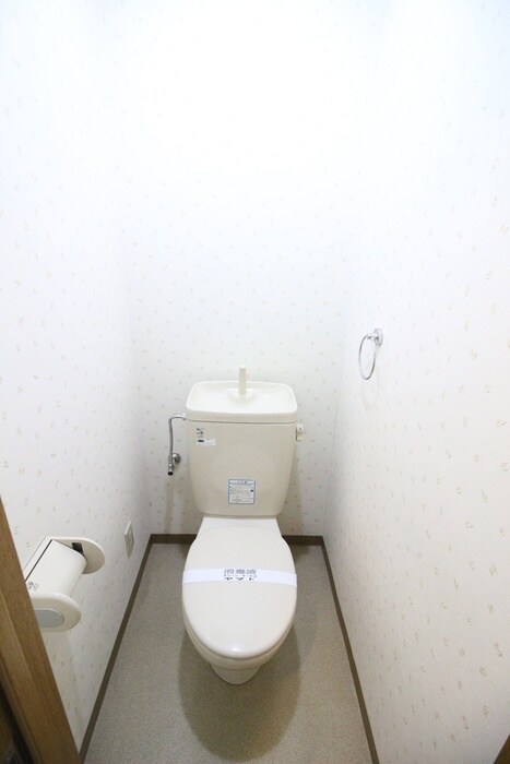 物件内観写真9　(トイレ)