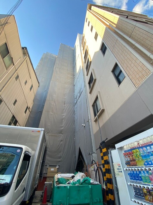 物件外観写真3　(建築中)
