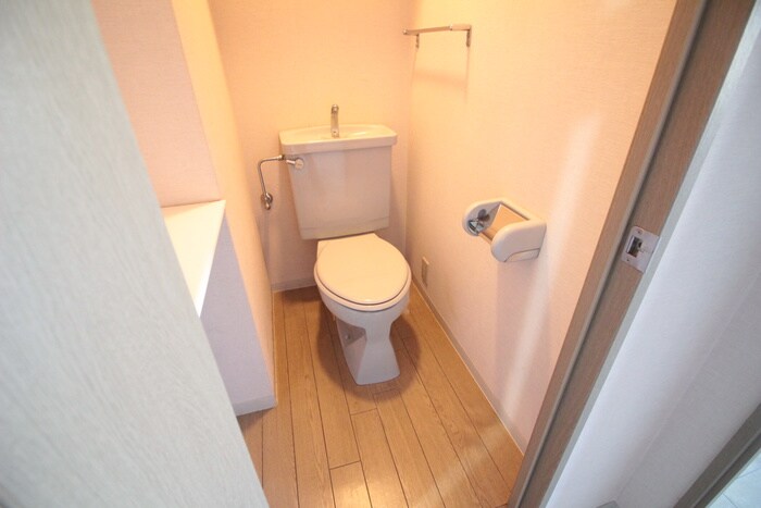 物件内観写真11　(トイレ)