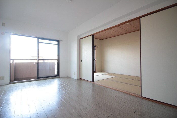 物件内観写真13　(居室)