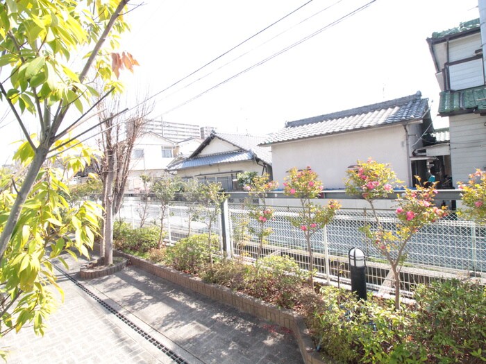 物件内観写真22　(室内からの展望)