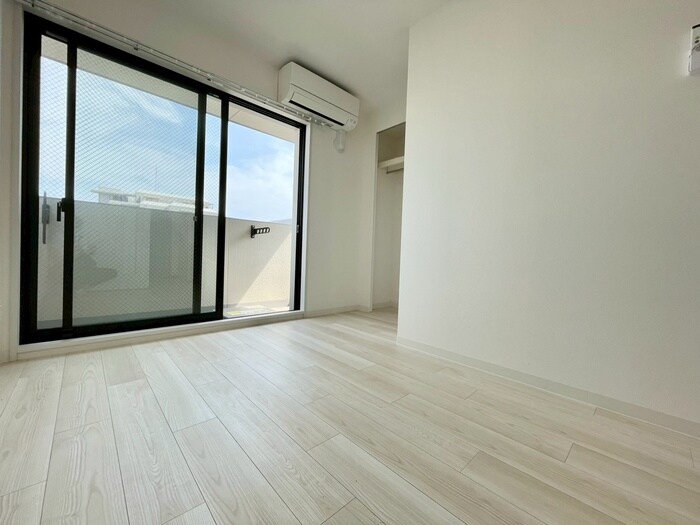 物件内観写真8　(居室)