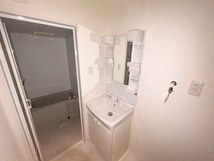 物件内観写真12　(洗面)