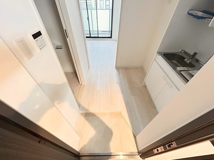 物件内観写真14　(玄関)