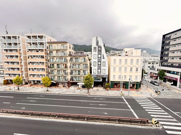 物件内観写真16　(室内からの展望)