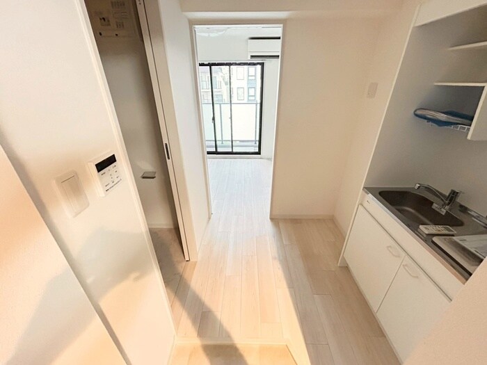 物件内観写真18　(廊下)