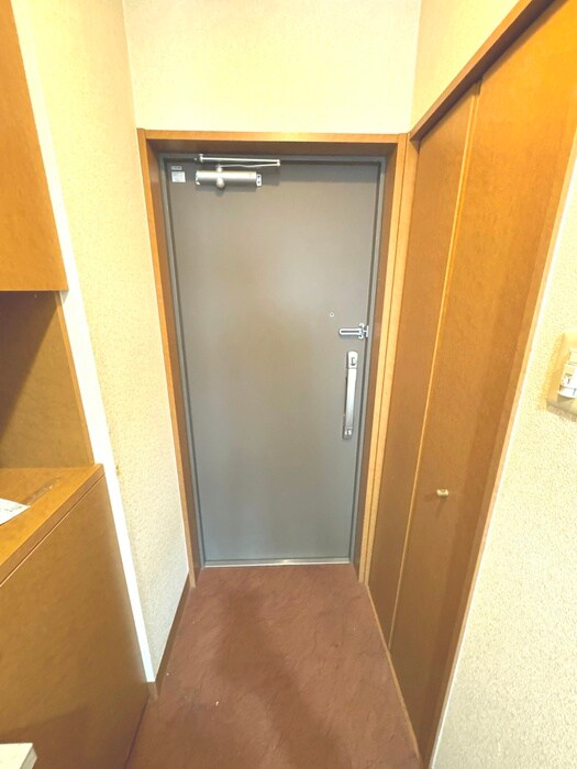 物件内観写真15　(玄関)