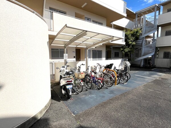 駐輪場