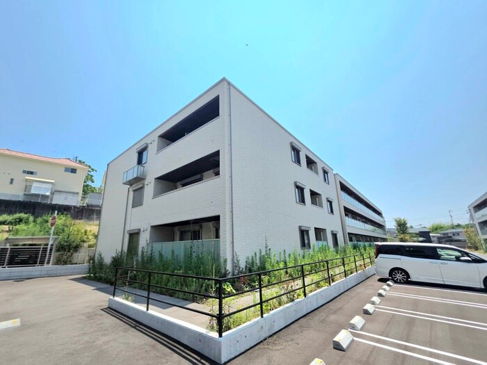 物件外観写真6　(外観写真)