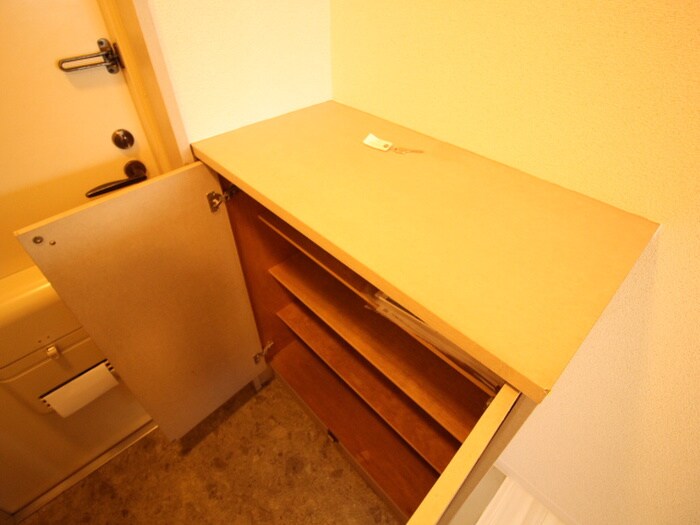 物件内観写真19　(靴箱)