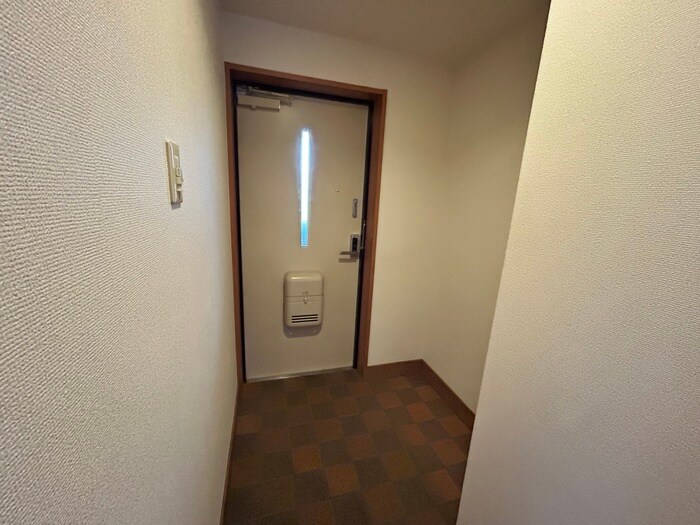 物件内観写真20　(玄関)