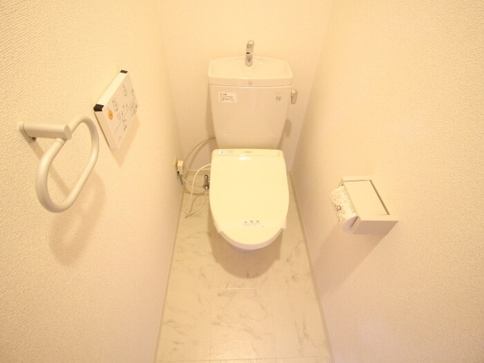 物件内観写真13　(トイレ)