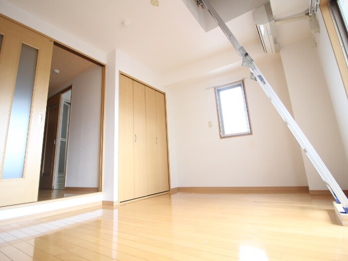 物件内観写真18　(居室)