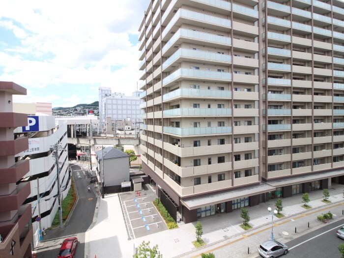 物件内観写真22　(室内からの展望)