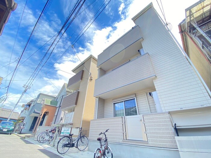 物件外観写真1　(外観写真)