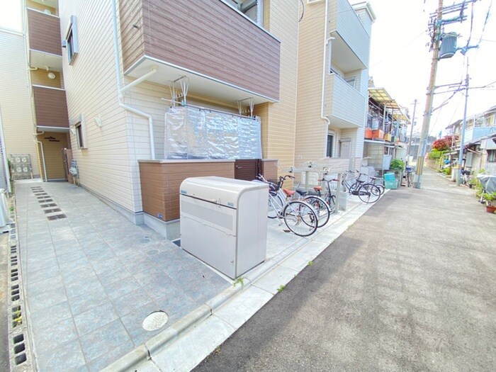 物件外観写真4　(建物設備)