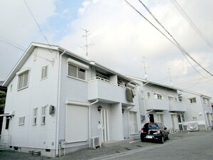 ニイナベルション外観写真