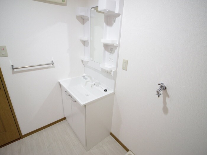 物件内観写真11　(洗面)