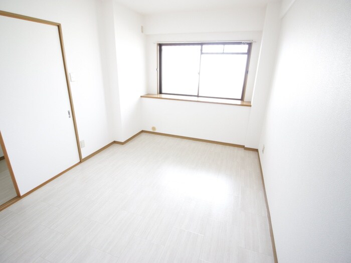 物件内観写真13　(居室)