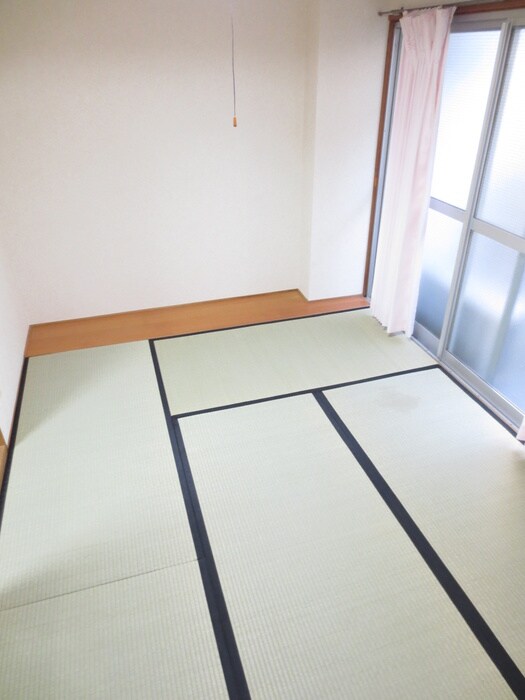 物件内観写真9　(居室)