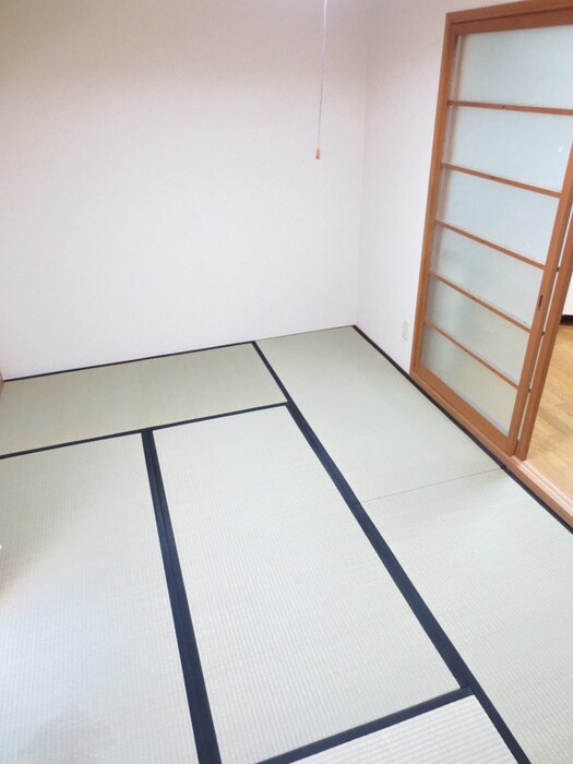 物件内観写真10　(居室)