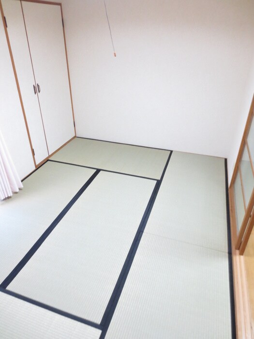 物件内観写真16　(居室)