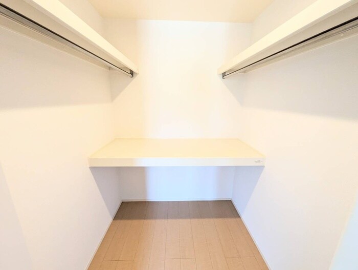 物件内観写真13　(収納)