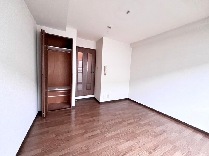 物件内観写真5　(居室)