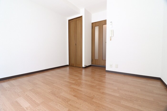 物件内観写真6　(居室)