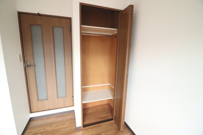 物件内観写真7　(収納)