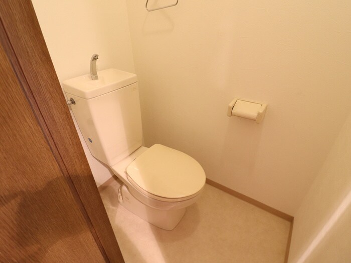 物件内観写真9　(トイレ)