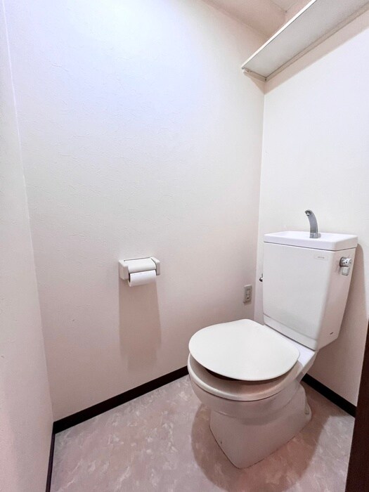 物件内観写真12　(トイレ)