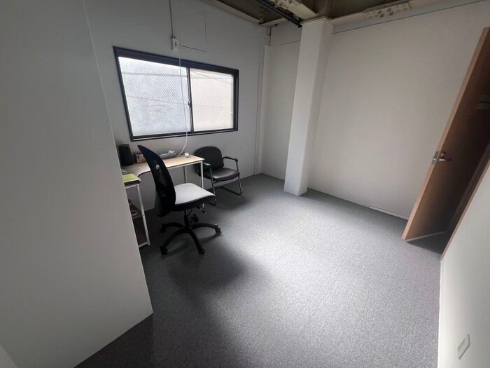 物件内観写真10　(居室)