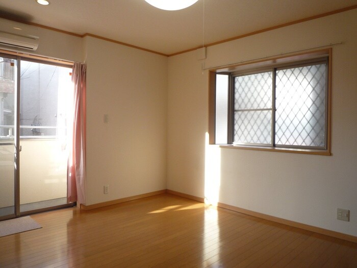 物件内観写真6　(居室)