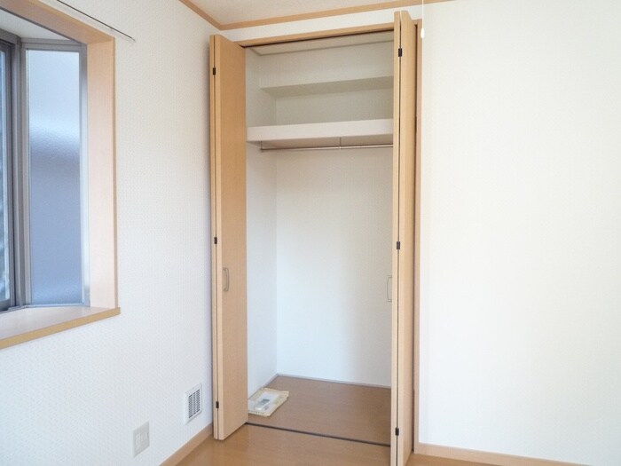 物件内観写真8　(収納)