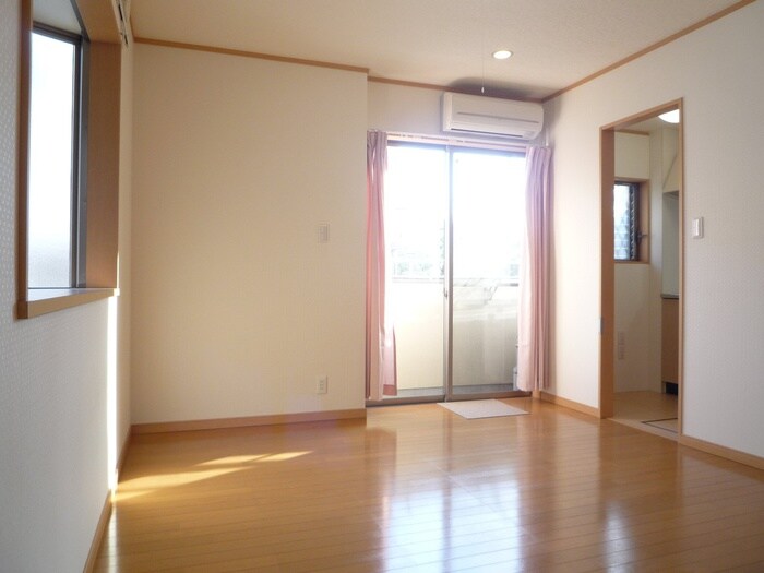 物件内観写真11　(玄関)