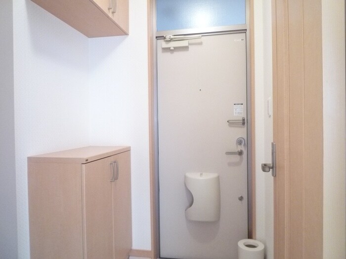 物件内観写真13　(靴箱)