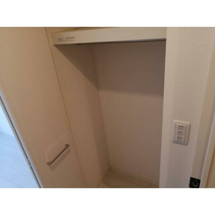 物件内観写真8　(収納)