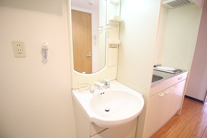 物件内観写真9　(洗面)