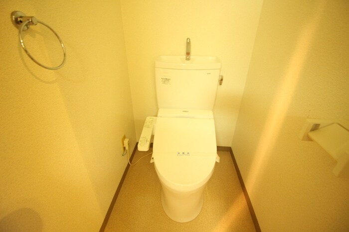 物件内観写真11　(トイレ)