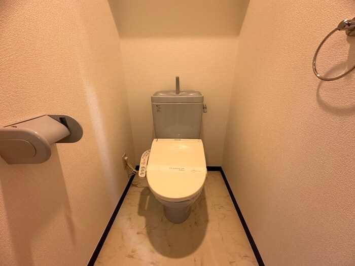 物件内観写真11　(トイレ)