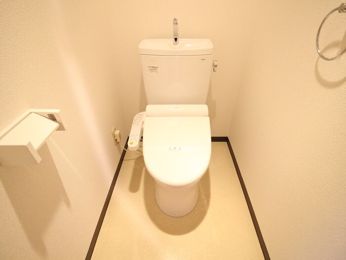 物件内観写真11　(トイレ)