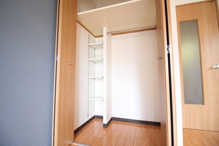 物件内観写真15　(収納)
